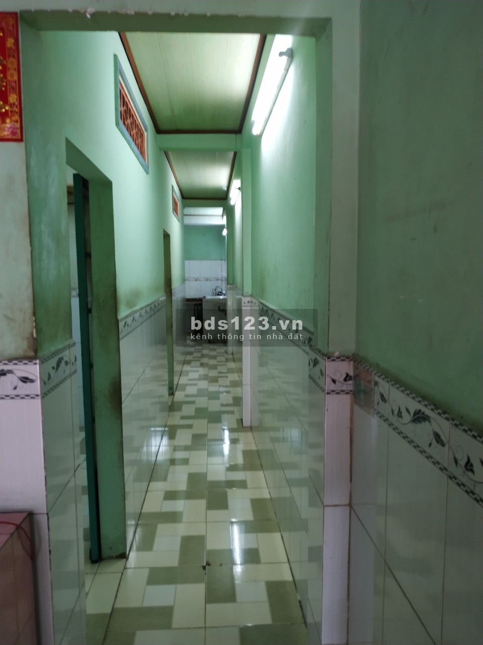 Chính chủ bán nhà mặt tiền cấp 4 gồm: 1 trệt, 1 gác lửng. Số: 111 Tân Hóa, P.14, Q.6. 5 tỷ rưỡi