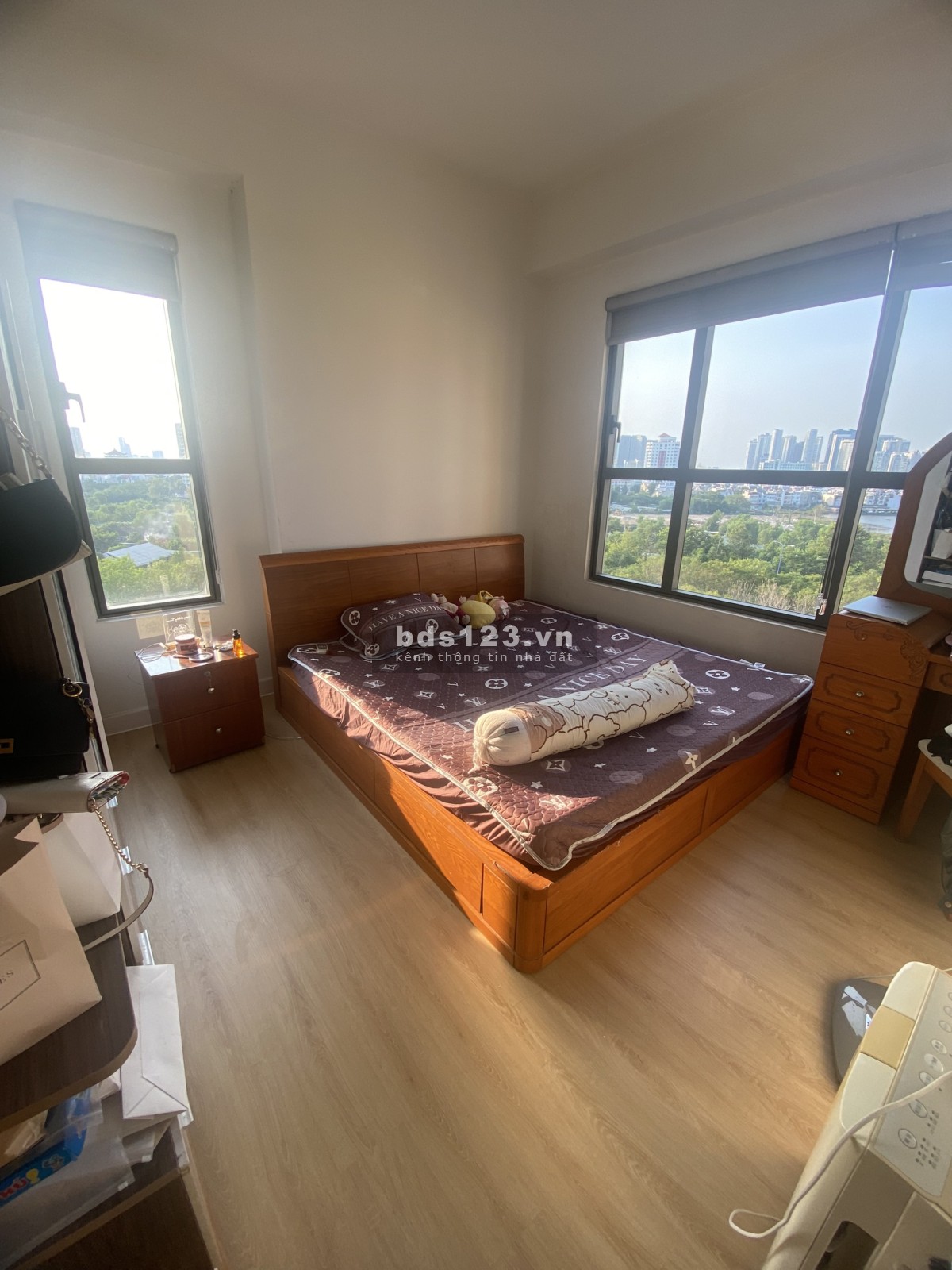 Bán căn hộ The Sun Avenue 3Pn giá thiện chí 5,2 tỷ bao hết 90m2 có sẵn nội thất