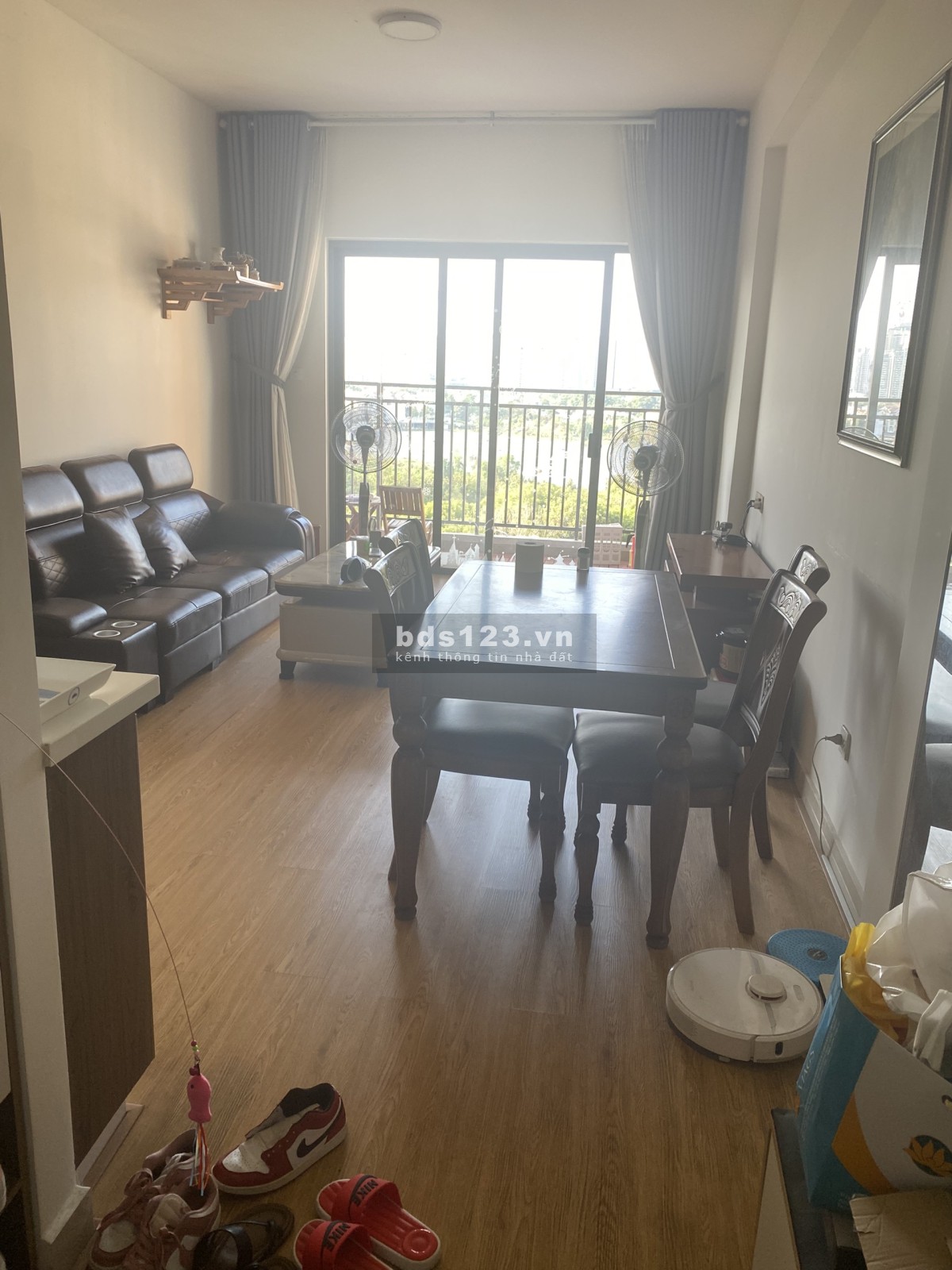 Bán căn hộ The Sun Avenue 3Pn giá thiện chí 5,2 tỷ bao hết 90m2 có sẵn nội thất