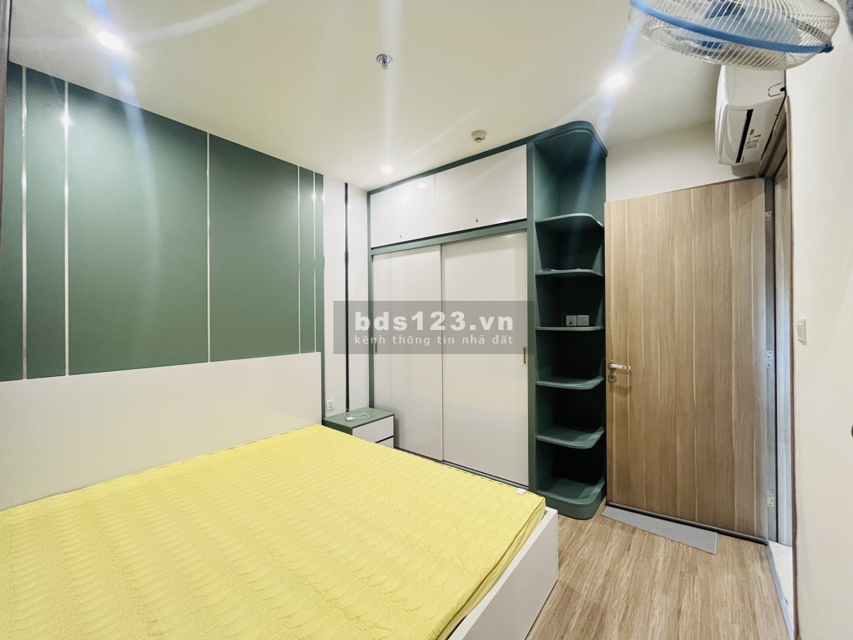 Bán căn hộ 2PN2 lô góc DT 65m2 chỉ 2,6 tỉ (giá hiếm). Vinhomes Ocean Park