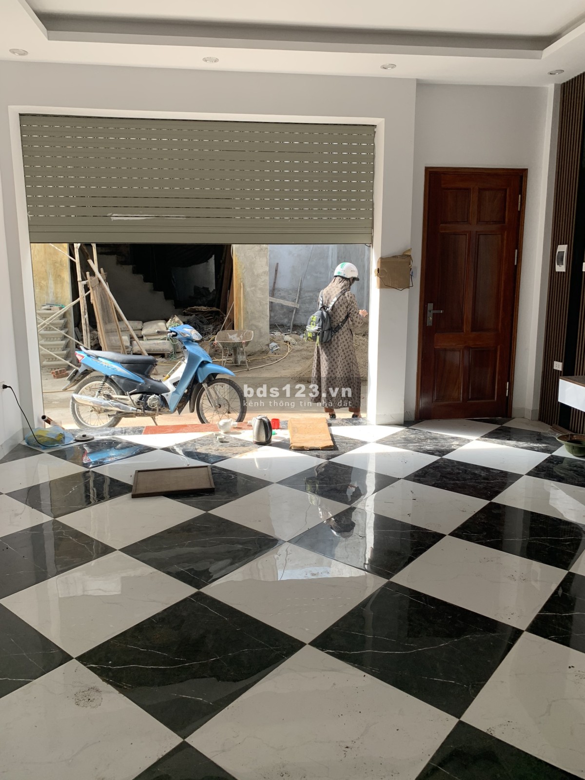 BÁN NHÀ 3 TẦNG ( 79M2, 3PN) GẦN TRẠM BƠM YÊN NGHĨA