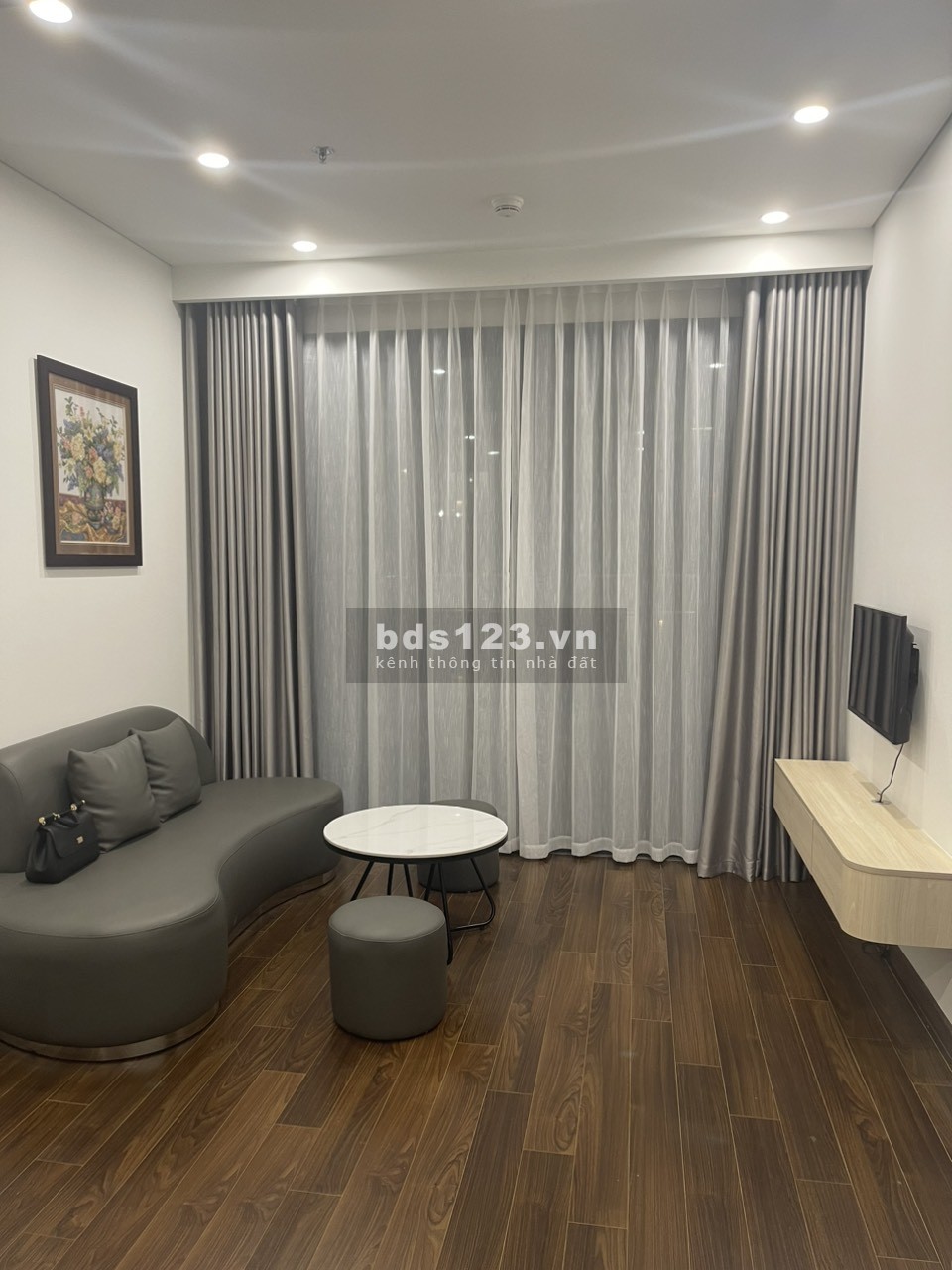 Cho thuê căn hộ 2N2VS, Tòa Masteri Vinhomes Smart City Tây Mỗ_Miễn phí dv + slot oto,13tr/tháng