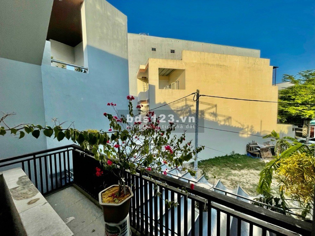 Bán nhà 2 tầng. DT lớn 125m². Đ. HỒ SỸ DƯƠNG. Cẩm Lệ. Gần Lê Đại Hành, CMT8. Chỉ 4,x tỷ. 0935666929