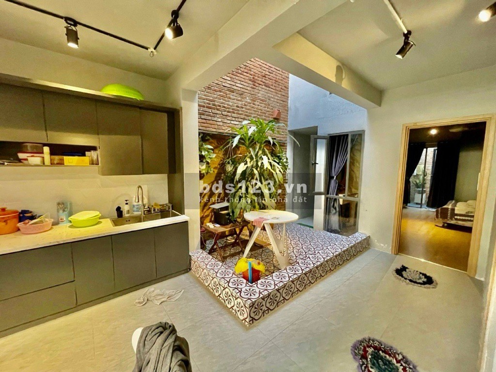 Bán nhà 2 tầng. DT lớn 125m². Đ. HỒ SỸ DƯƠNG. Cẩm Lệ. Gần Lê Đại Hành, CMT8. Chỉ 4,x tỷ. 0935666929