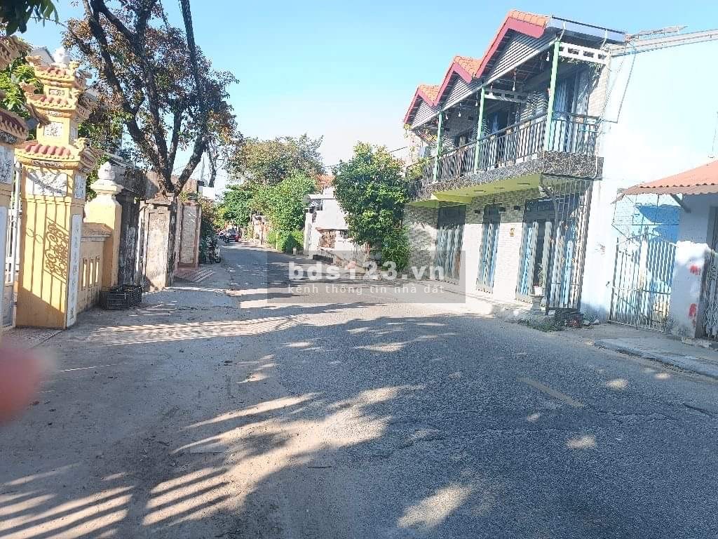 Bán nhà 2 tầng mặt tiền Đặng Tất