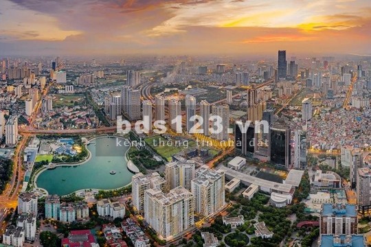 [HOT] Bán nhà mặt hồ Hạ Đình, 2 mặt tiền giá chỉ 260tr/m2, DT 110m2, MT 5.4m, sổ vuông đét