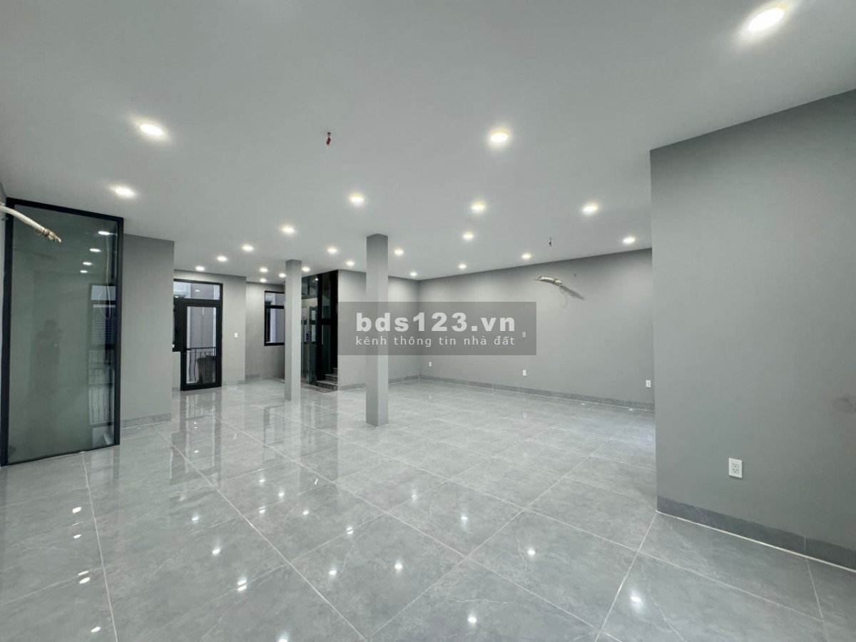 Nhà phố cho thuê diện tích lớn thích hợp kinh doanh nhiều loại hình-0903257578