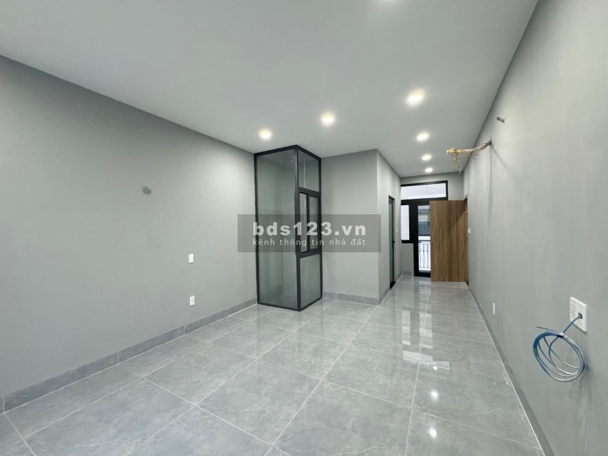 Nhà phố cho thuê diện tích lớn thích hợp kinh doanh nhiều loại hình-0903257578