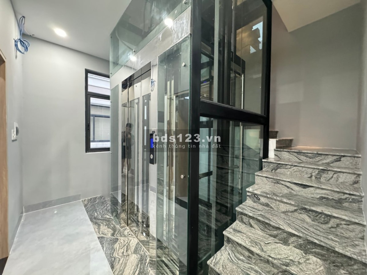 Nhà phố cho thuê diện tích lớn thích hợp kinh doanh nhiều loại hình-0903257578