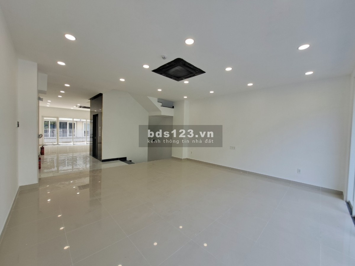 Tiện Ích Đẳng Cấp, Shophouse Sala - Hầm 4,5L- Hoàn thiện có thang máy