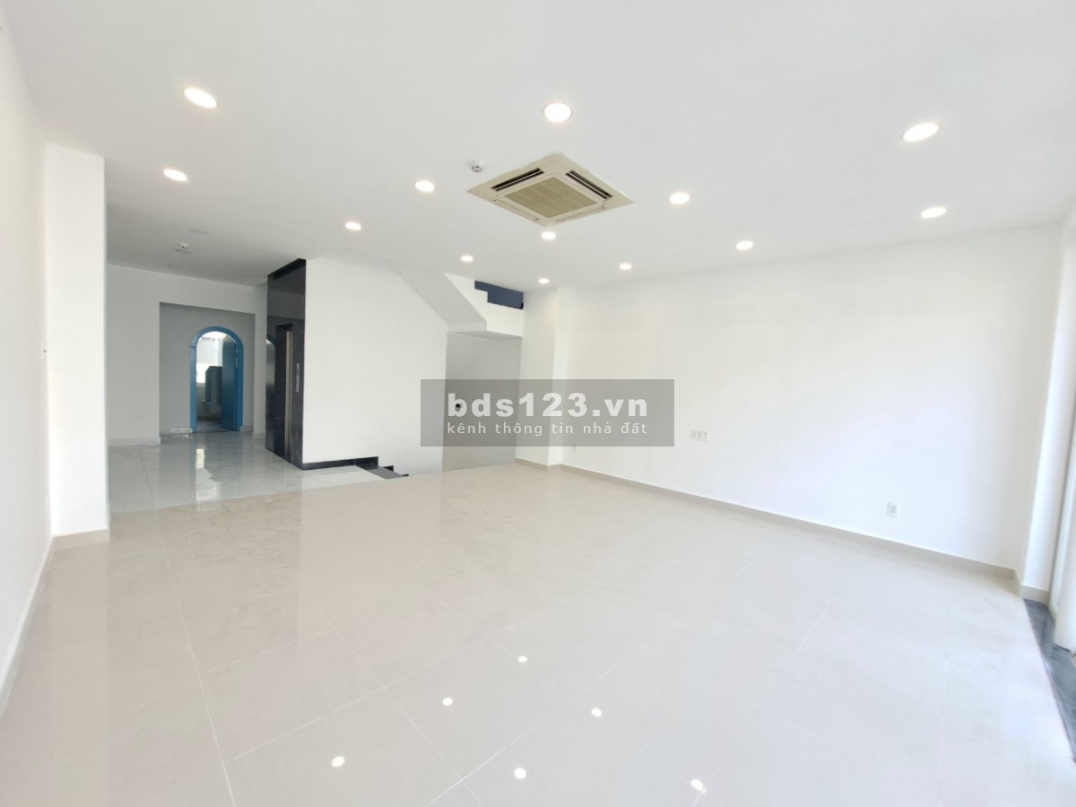 Tiện Ích Đẳng Cấp, Shophouse Sala - Hầm 4,5L- Hoàn thiện có thang máy