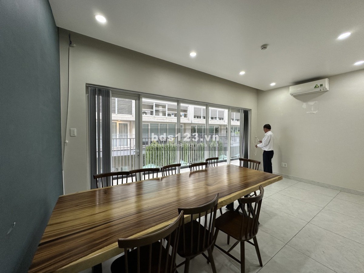 Mặt bằng văn phòng Shophouse Sala -Trệt + lầu 1,dt 230m2, chỉ 55 triệu.