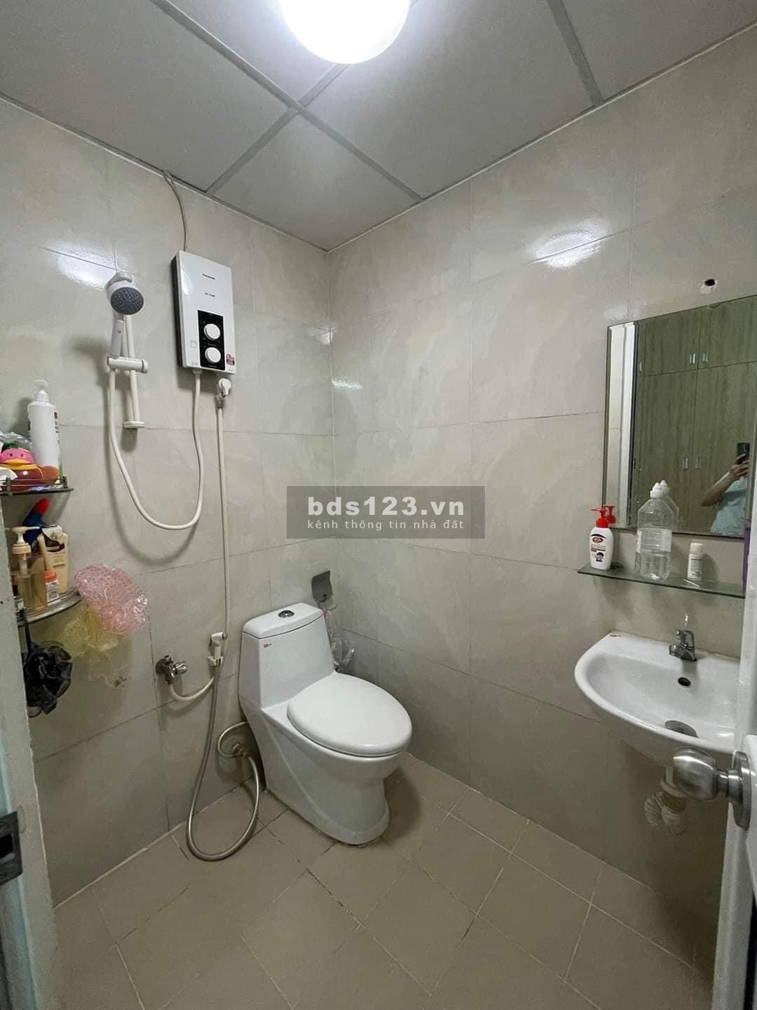 Chung cư Screc Tower - Trường Sa - Phường 12 - Quận 3 85m2 13tr 2pn. Full nội thất, tầng trung