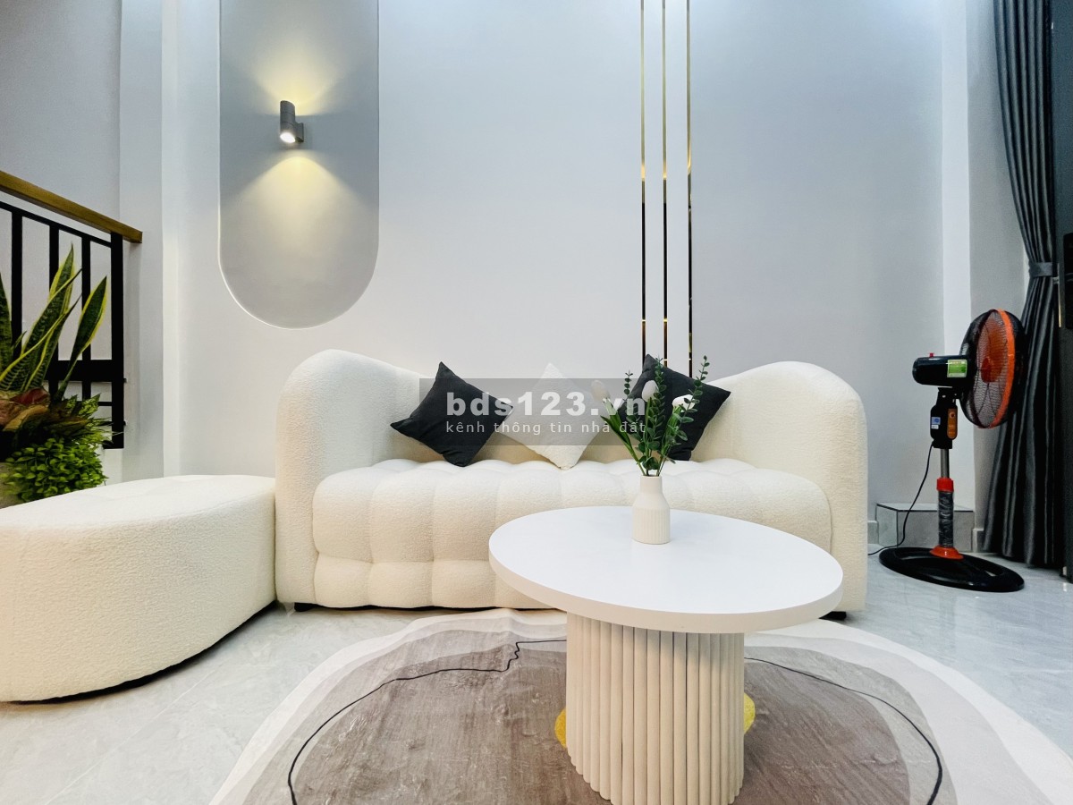 GIẢM GIÁ KỊCH SÀN 3,8 tỷ, hẻm xe hơi 20m đường Nguyễn Thượng Hiền, DTSD 70m2, DUY NHẤT trong tháng