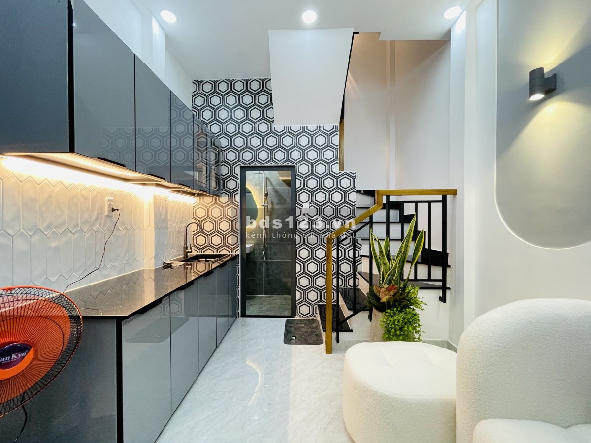 GIẢM GIÁ KỊCH SÀN 3,8 tỷ, hẻm xe hơi 20m đường Nguyễn Thượng Hiền, DTSD 70m2, DUY NHẤT trong tháng