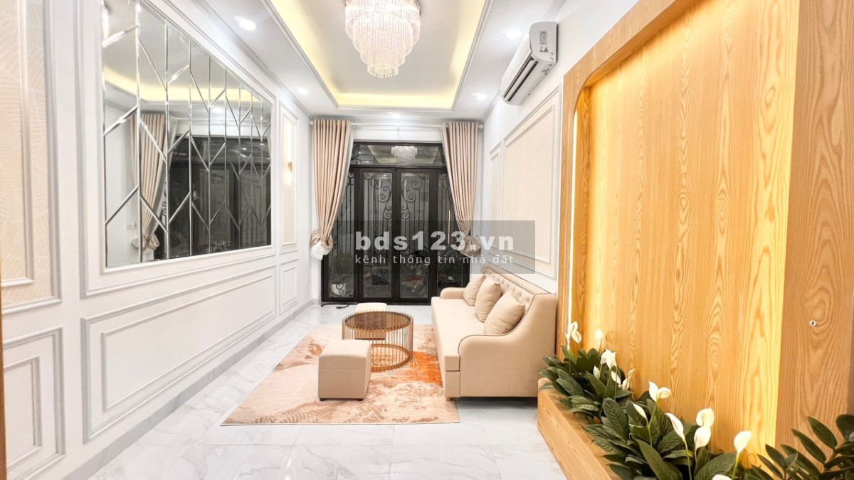BÁN NHÀ GỐC ĐỀ - MỚi TINH - NỘI THẤT XỊN - Ở NGAY - GIÁ: 5.68 tỷ