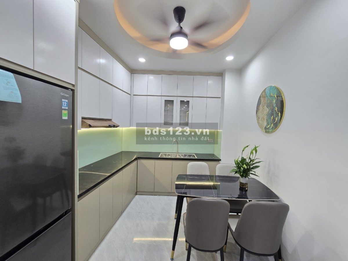 BÁN NHÀ LĨNH NAM – GẦN PHỐ - PHÂN LÔTHOÁNG - FULL NỘI THẤT XỊN - GIÁ: 4.55 tỷ