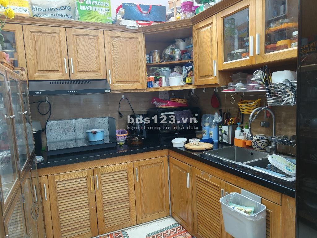Bán nhà 61m2, 2 tầng, ngay chợ Lê Văn Thịnh, Quận 2. Giá 3 tỷ 8