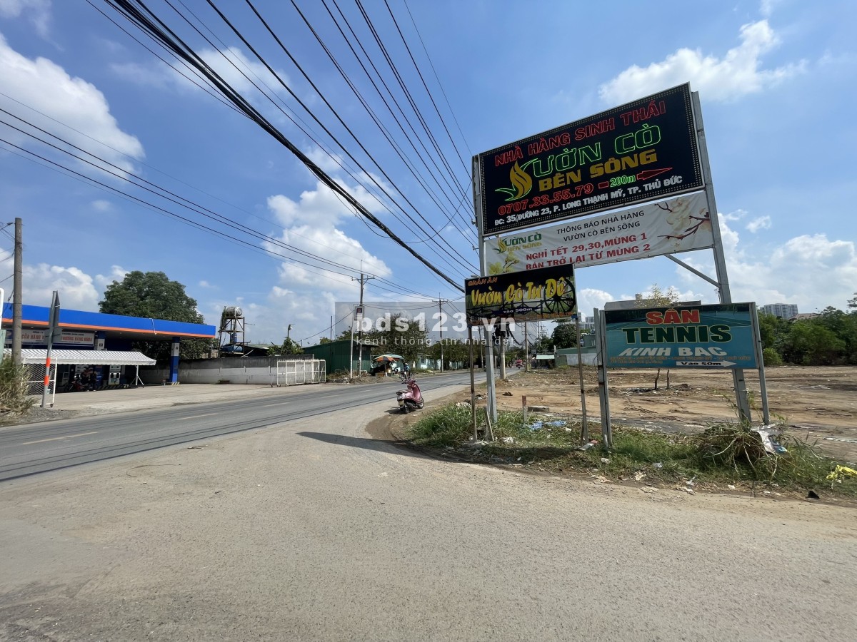Chính chủ bán nhanh khu đất mặt đường Nguyễn Xiển - Thủ Đức, vị trí đẹp, giá phải chăng.