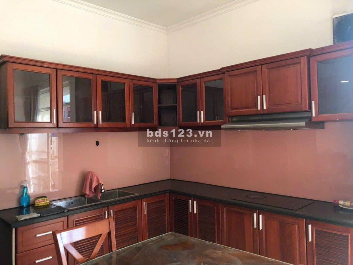 Chung cư Screc Tower - Trường Sa - Quận 3 77m2 12tr5. Nội thất đầy đủ như hình, 2pn ban công thoáng