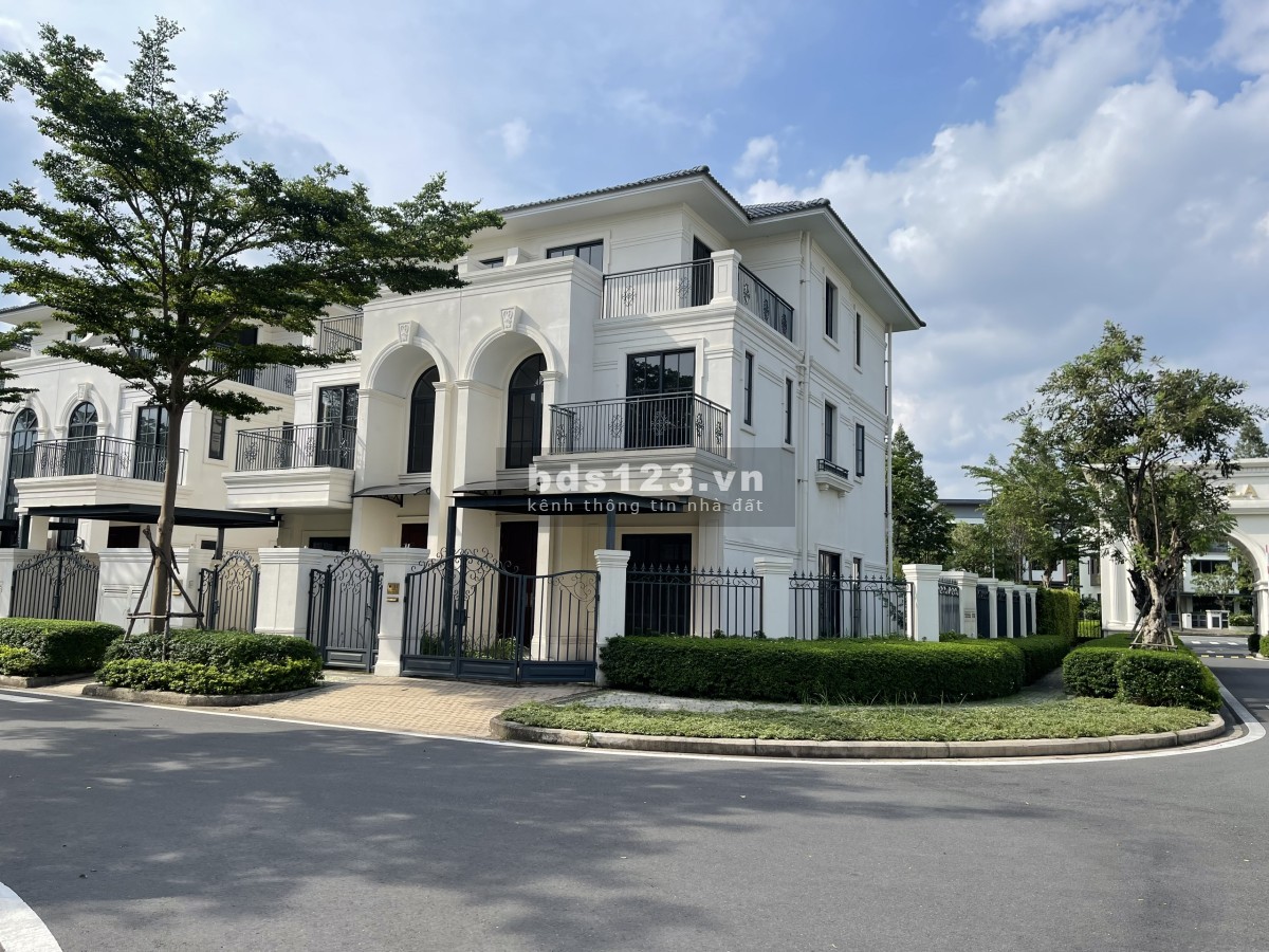 Chuyển nhượng nhà phố biệt thự Swanbay giá tốt, giỏ hàng mới cập nhật liên tục. LH 0909687678