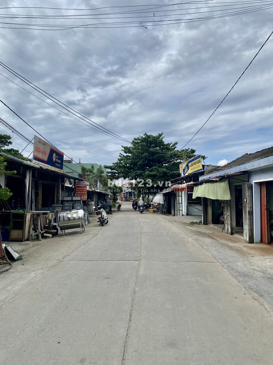 Bán Đất Biệt thự view sông – 200m2 Cách Hội An 2km. Đường 5m5 giá 680 triệu.