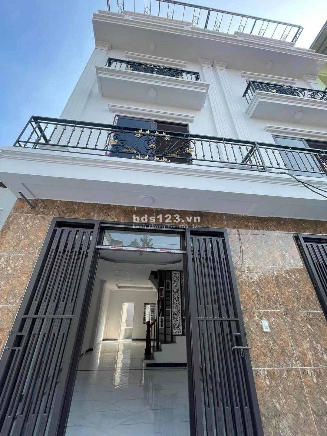 Siêu phẩm cụm 9 căn 3T*41-42m2, Ôtô đỗ cửa, Ngay chợ, UBND, TT Y Tế, 10phút ra KĐT Đô Nghĩa, Hà Đông