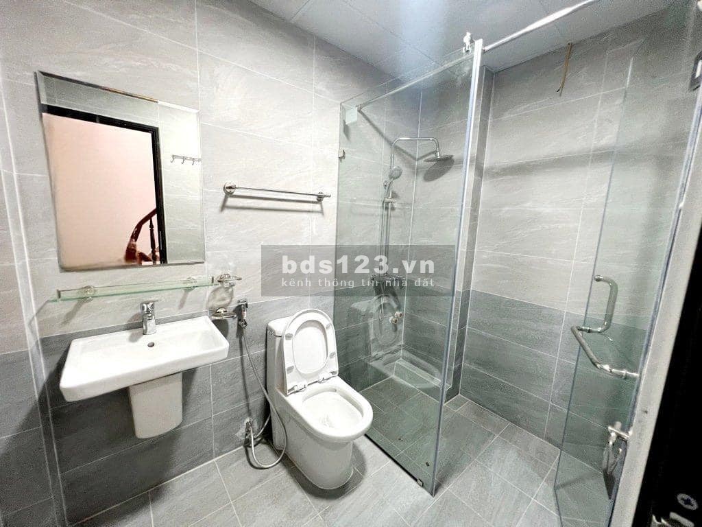 Nhà đẹp, 4 tầng, Phố Tân Mai, gần ô tô, tiện ích vô vàn, an sinh đỉnh, 46m2 chỉ hơn 5 Tỷ