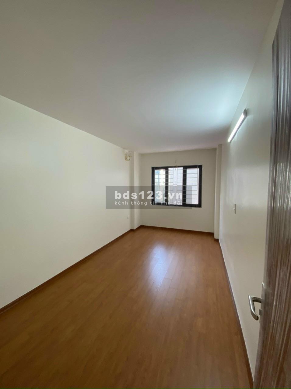 Lô góc 3T*40,2m2, Ôtô đỗ oánh võng, Ngay chợ, UBND, TT Y Tế Đại Thành