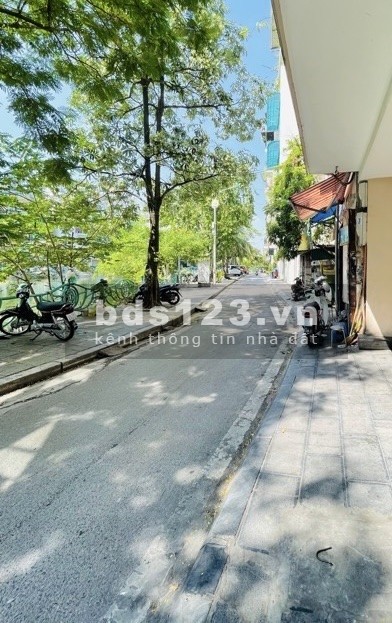 BÁN HOME HOTEL MẶT PHỐ YÊN HOA YÊN PHỤ TÂY HỒ. VIEW HỒ TÂY 37,5 TỶ