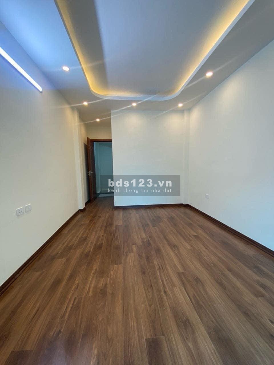 Lô góc 4T*40,2m2, Ôtô đỗ oánh võng, Ngay chợ, UBND, TT Y Tế xã Đại Thành