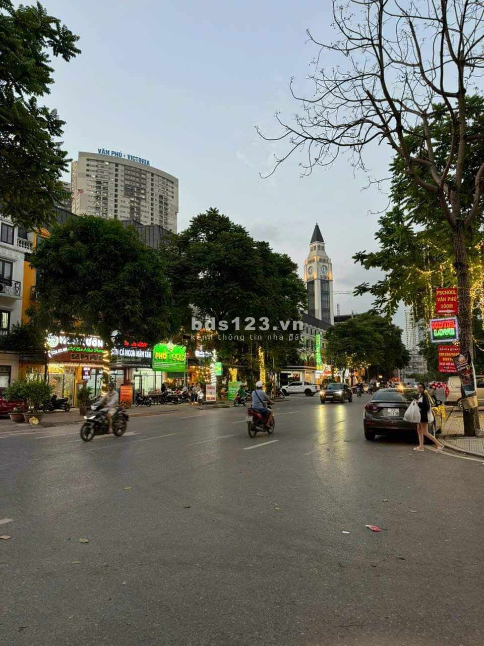 Chính chủ bán shophouse vị trí đắc địa, 75m2, 5 tầng, MT 5m, full nội thất đẹp