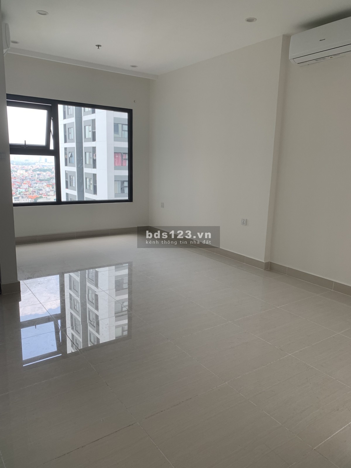canhovinhomsmatcity STUDO,28m S403 đông nam giá 1 TY 680 bao phi có sổ không vay