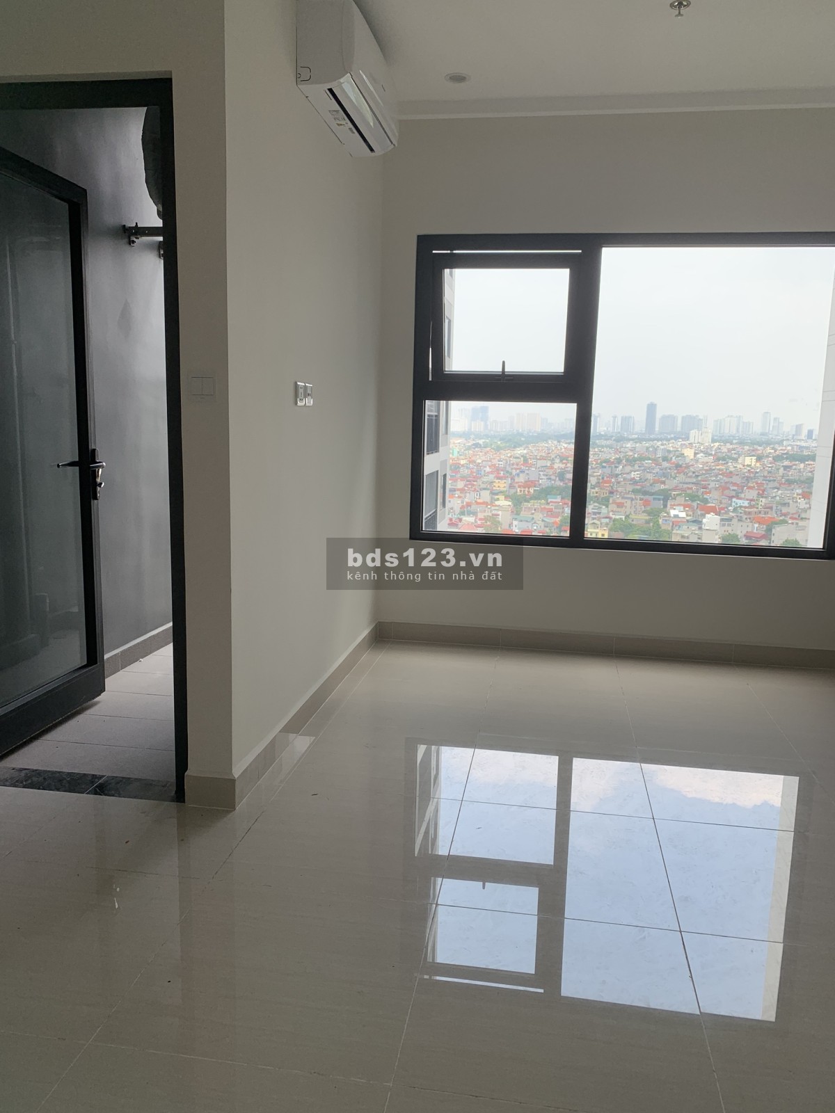 canhovinhomsmatcity STUDO,28m S403 đông nam giá 1 TY 680 bao phi có sổ không vay