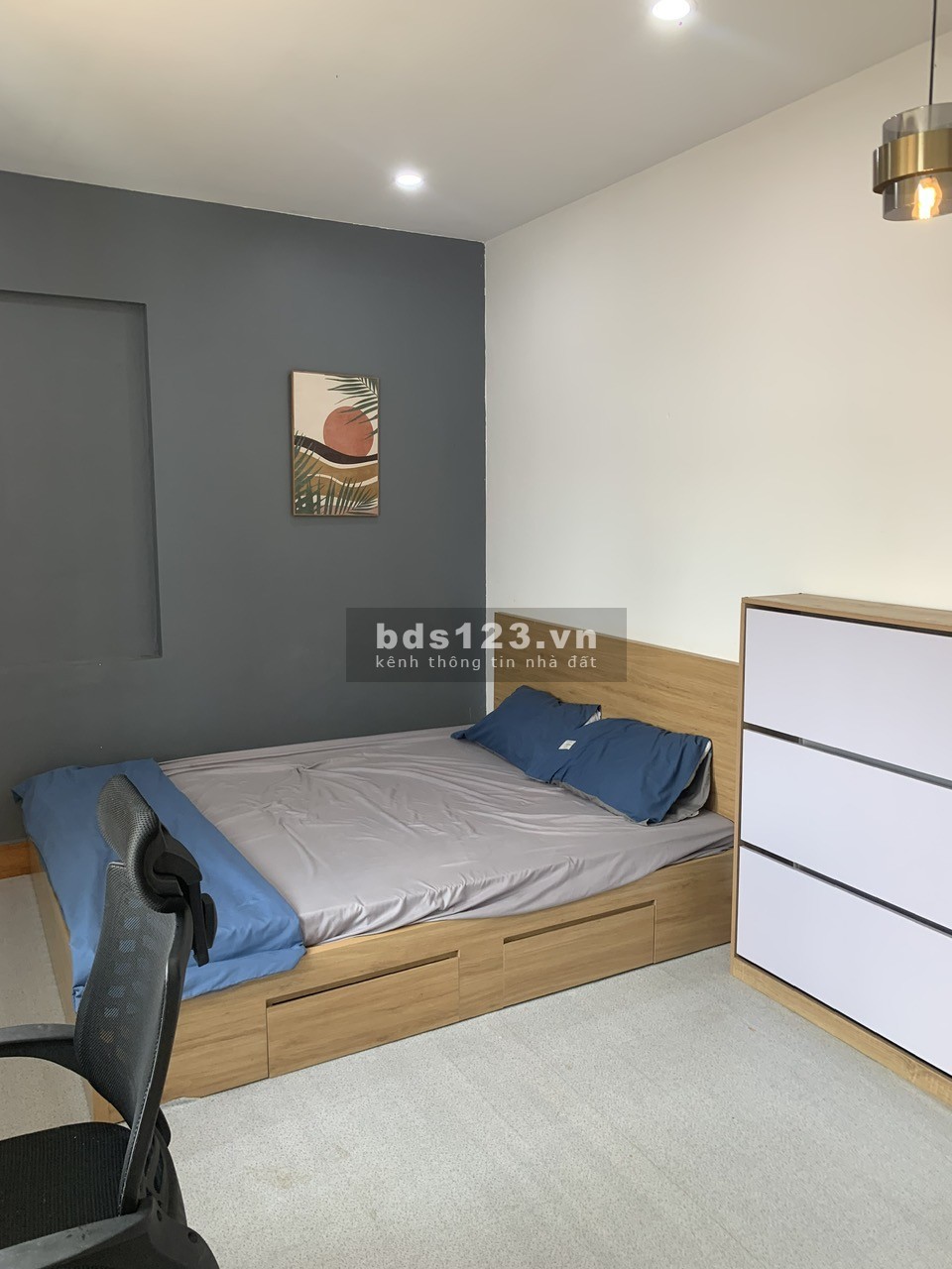 Phòng đầy đủ tiện nghi, gần Hồ Tây