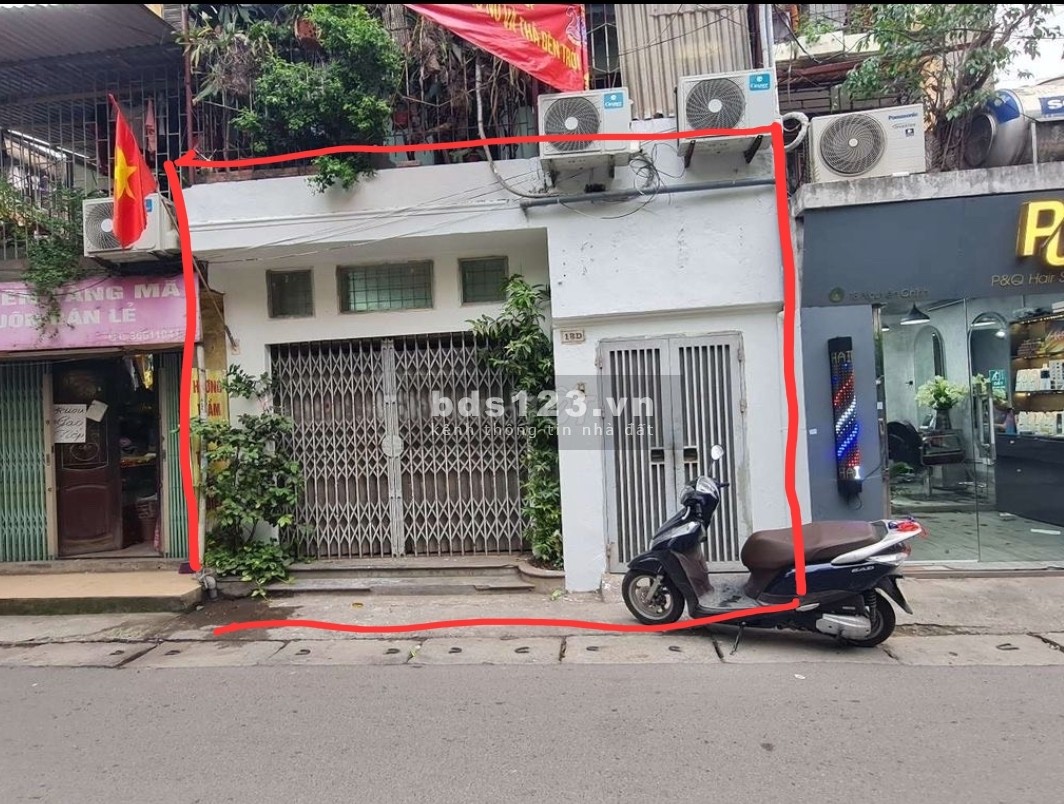 Chính chủ rao bán căn tập thể tầng 1 - Mặt đường lớn