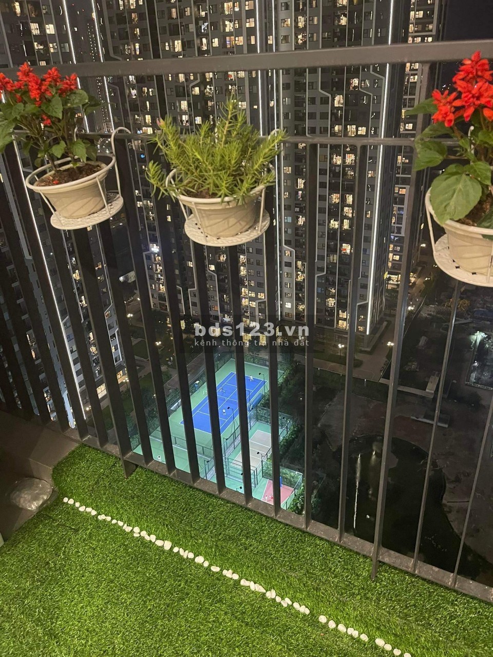Bán Studio full đồ giá 1.680 tỷ bao gồm thuế phí sang tên