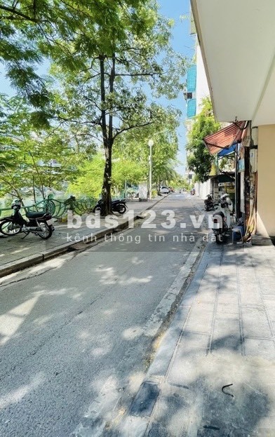 BÁN NHÀ MẶT PHỐ YÊN HOA YÊN PHỤ TÂY HỒ. LÔ GÓC VIEW HỒ TÂY 24,8 TỶ