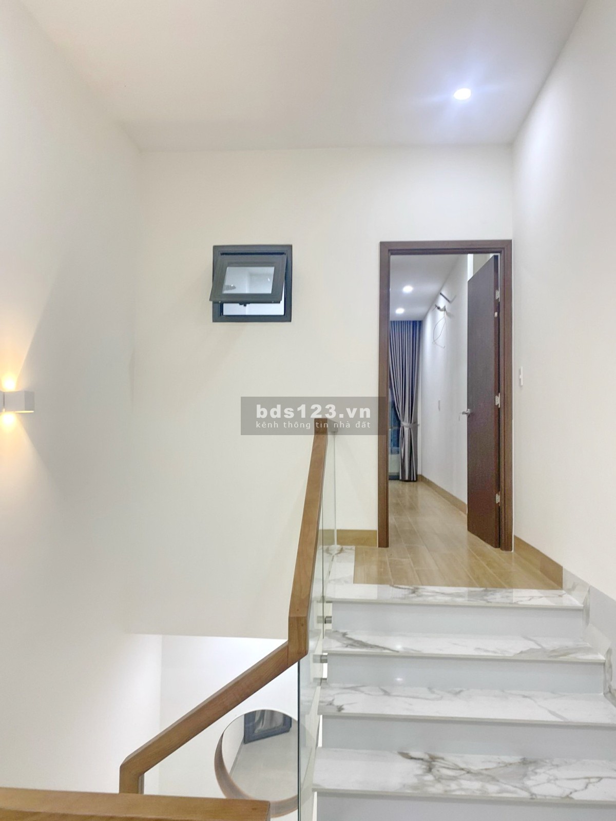 NHÀ MỚI VỪA HOÀN THIỆN HẺM TRẦN XUÂN SOẠN, Q7