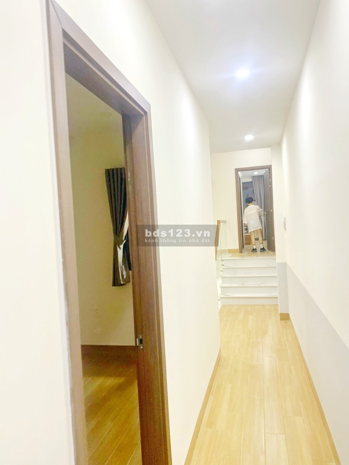NHÀ MỚI VỪA HOÀN THIỆN HẺM TRẦN XUÂN SOẠN, Q7