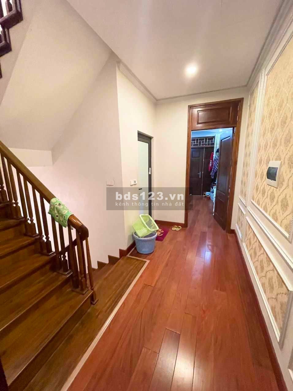 Nhà Riêng Bạch mai ngõ ô tô tránh, điện tích 59 m2, 4 tầng 11.5 tỷ.