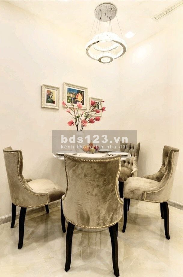 Cho thuê căn hộ 2 phòng ngủ đầy đủ nội thất giá chỉ 23tr/tháng tại Vinhomes Golden River
