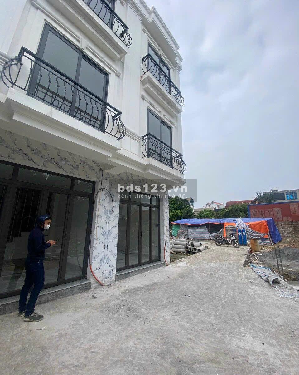 Chỉ 1,76tỷ có ngay Nhà 3T*38,5m2, Ôtô đỗ cửa, có khu vui chơi cho trẻ em, hàng xóm Quận Hà Đông