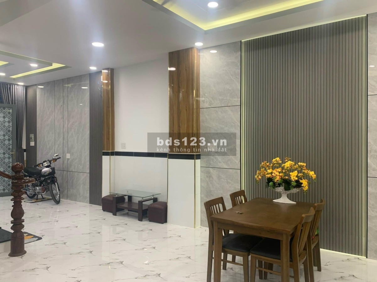 BÁN GẤP NHÀ 2 MT LÊ ĐẠI HÀNH 140M2 CHỈ 5 TỶ 8
