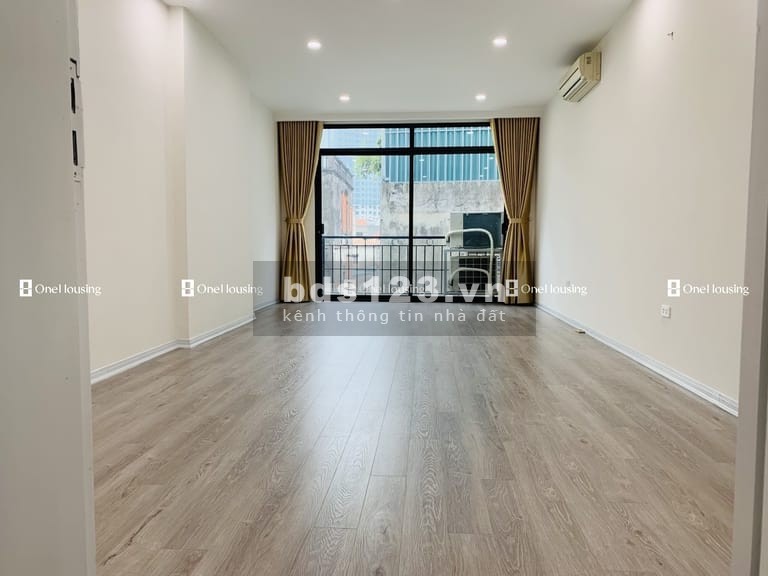 Nhà mặt ngõ cách Minh Khai 100m, diện tích 64m² x 4 tầng, mặt tiền 3.95m