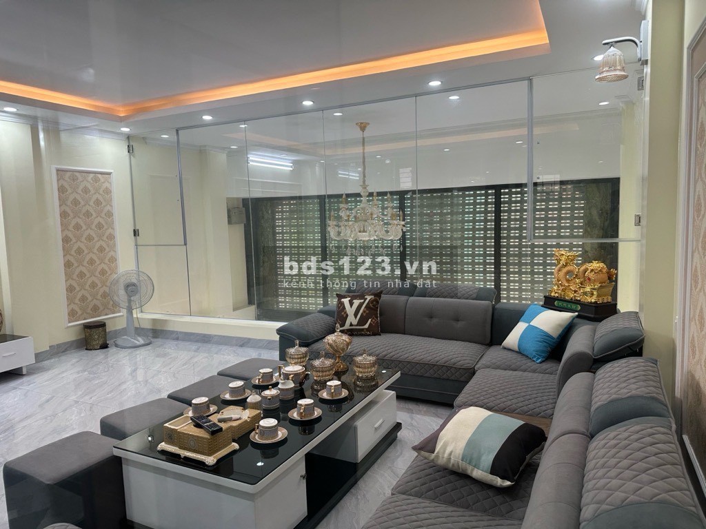 BÁN NHÀ 7 TẦNG THANG MÁY TRUNG TÂM HAI BÀ Ô TÔ VÀO NHÀ Ở, KINH DOANH, VĂN PHÒNG.
