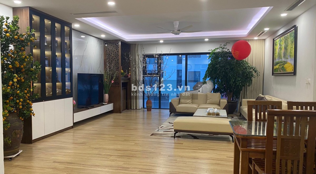 Bán CH Vinaconex 7 Hoàng Công Chất DT 85m - 3PN - Full NT đẹp - giá 4,X Tỷ, ở luôn