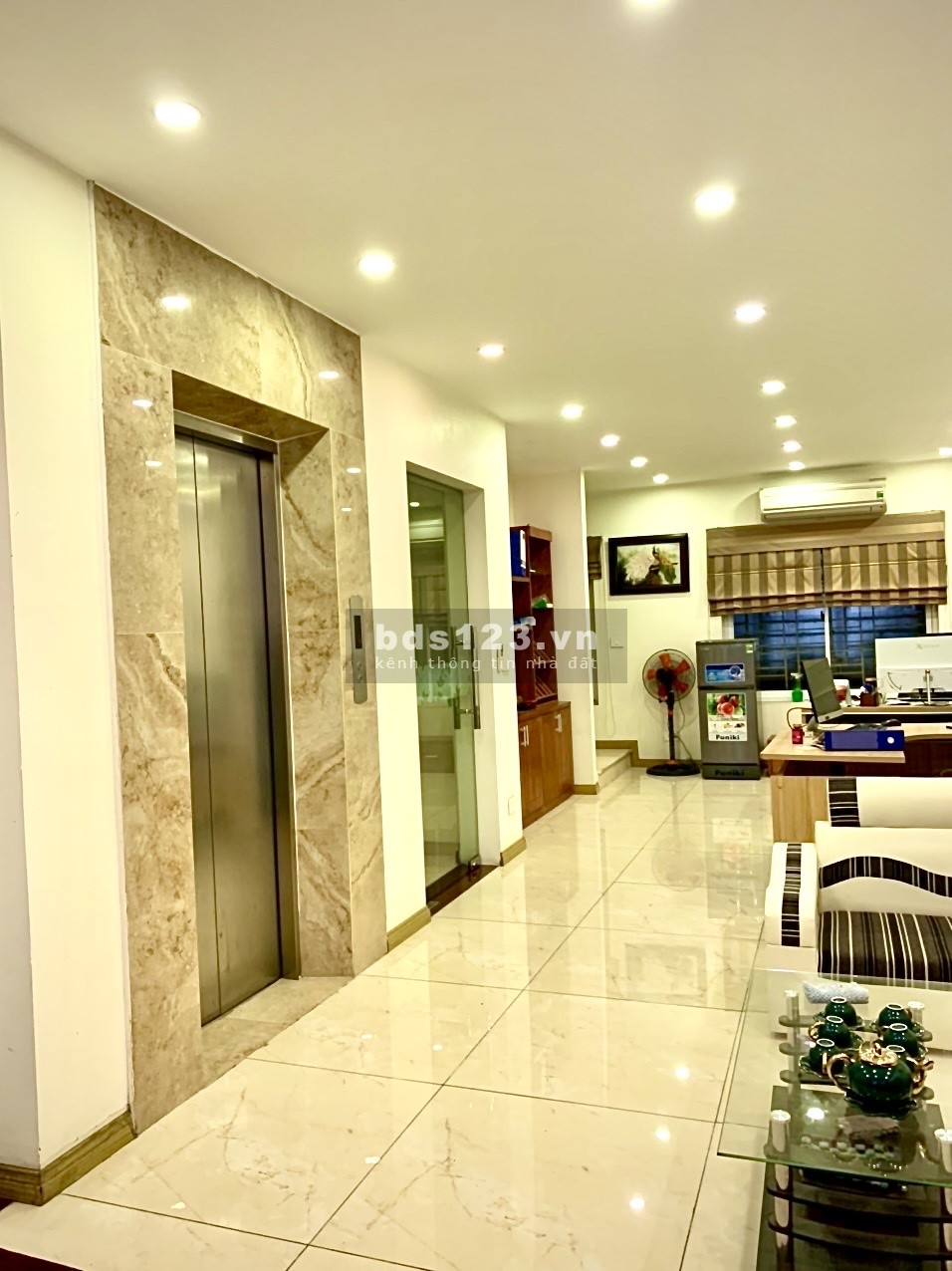 Chính chủ cho thuê nhà làm văn phòng khu vực Mai Dịch, Cầu Giấy, Hà Nội