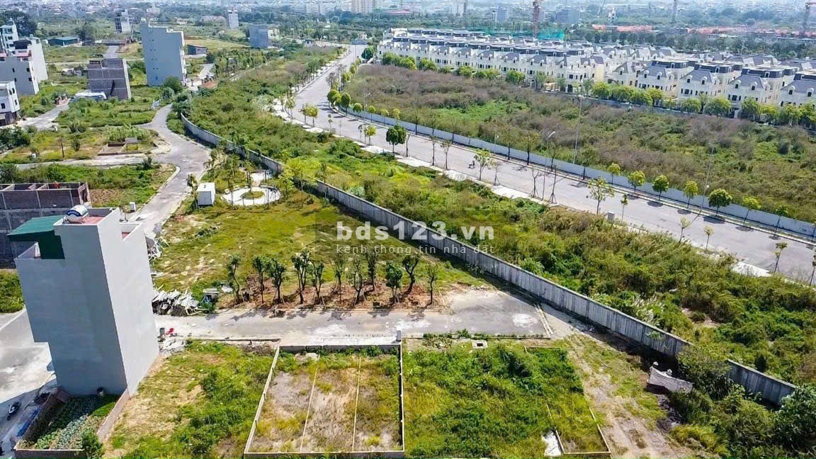 Bán gấp lô đất 68,8m2 view vườn hoa và khu biệt thự An Lạc Green Symphony