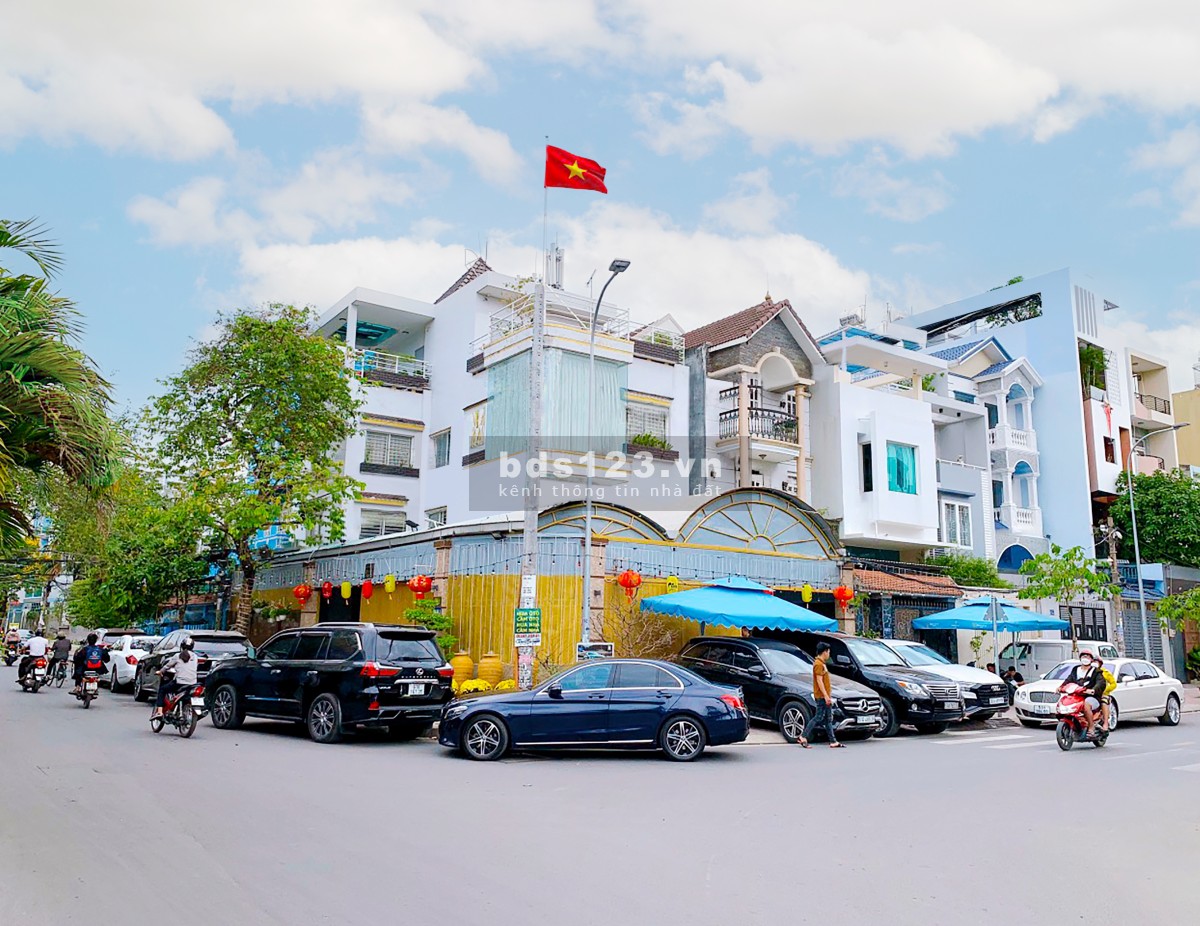 Chính chủ cho thuê Biệt Thự 2 mặt tiền đường lớn 3 xe ô tô Dân cư cao cấp tiện KD đa dạng.